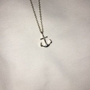 silver anchor necklace